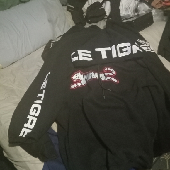 Sweat suit - Picture 2 of 2